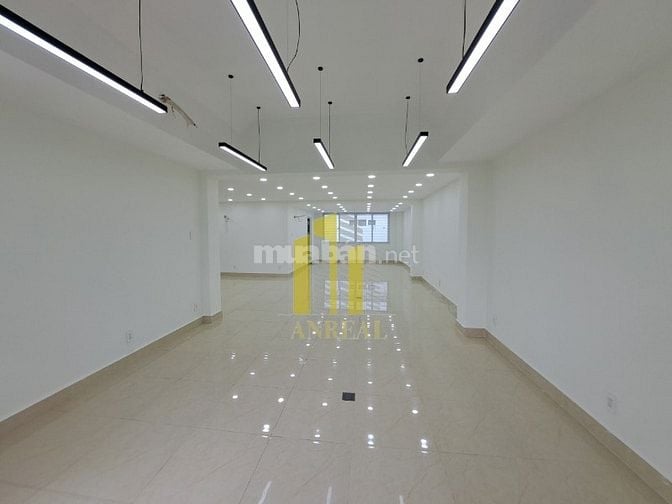 Cho Thuê Nhà Sàn Văn Phòng Trống Suốt 600m2 Hầm 3 Lầu Giá 75 Triệu