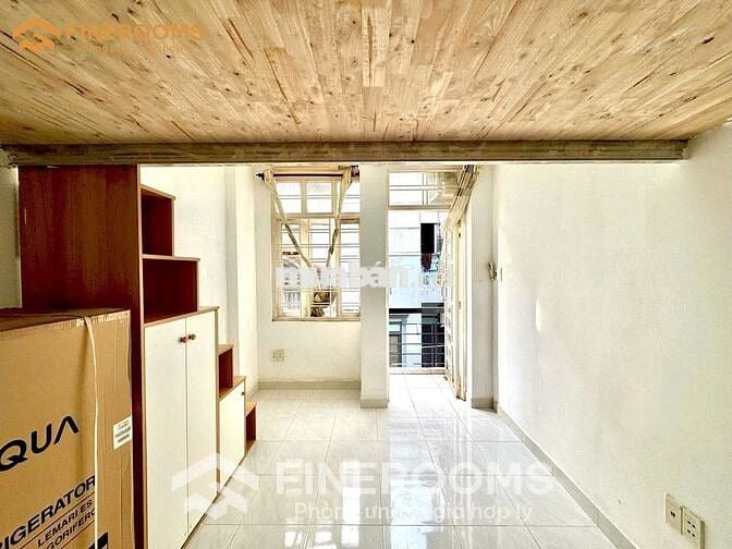 Gác Ban Công Giá Rẻ Ngay CV Hoàng Văn Thụ