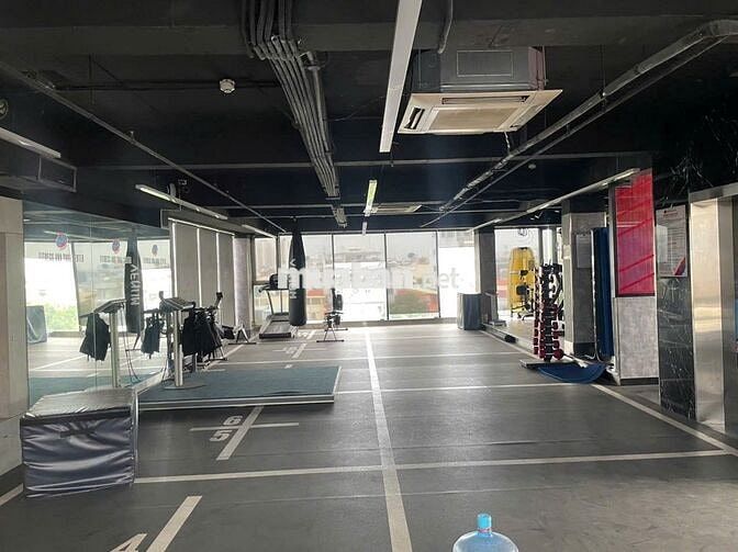 🏢 NGANG 10M TÒA NHÀ VĂN PHÒNG HOÀNG SA QUẬN 3