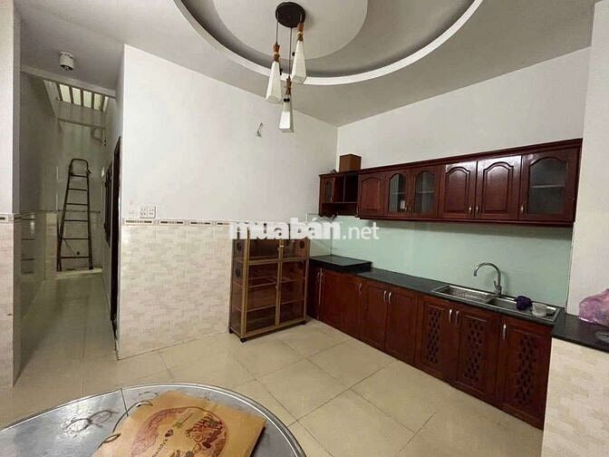 Cho thuê nhà mặt tiền đường nội bộ Nghiêm Toản Quận Tân Phú