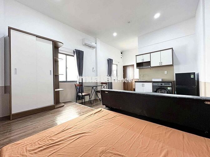 HÀNG HIẾM, STUDIO QUẬN 5, 2 CỬA SỔ, MÁY GIẶT RIÊNG, THANG MÁY,MẶT TIỀN