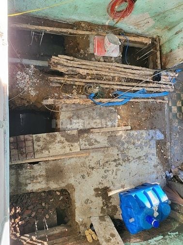 Tuyển 01 thợ hồ, 1 phụ hồ tại Quận 04, TPHCM