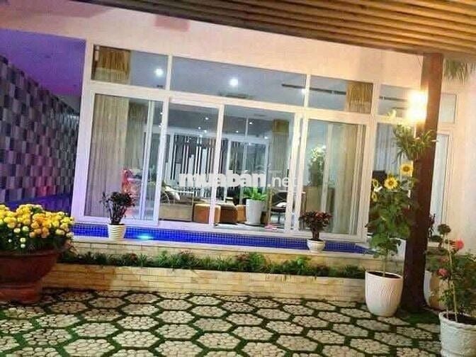 Biệt thự 1/Bà Triệu-Tân Xuân-Hóc Môn.Dt 10x37~369m2~2 tấm+ST~12,5ty