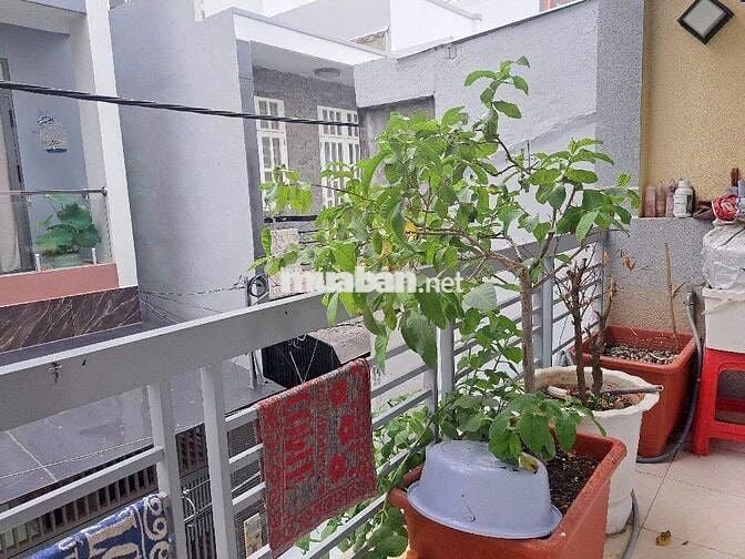 NHÀ 3 TẦNG NGANG 4M HOÀN CÔNG ĐỦ KHU VỰC QUẬN 6_SHR_GIÁ CHỈ 3 TỶ NHỈNH