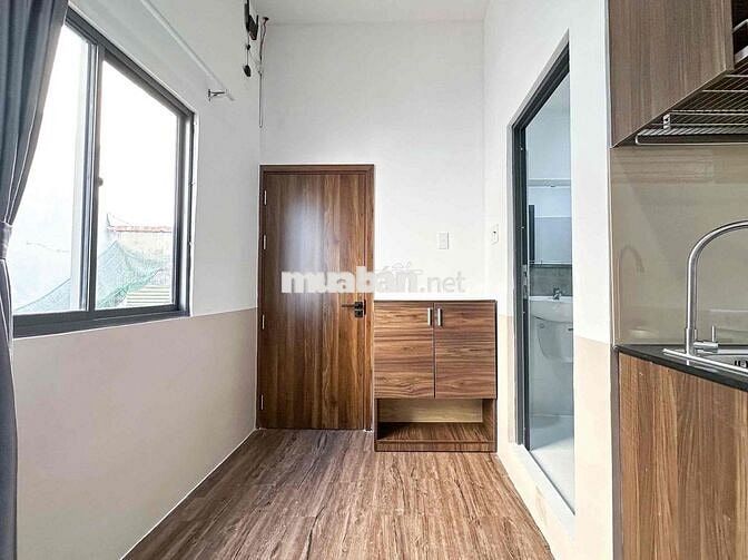 HÀNG HIẾM, STUDIO QUẬN 5, 2 CỬA SỔ, MÁY GIẶT RIÊNG, THANG MÁY,MẶT TIỀN