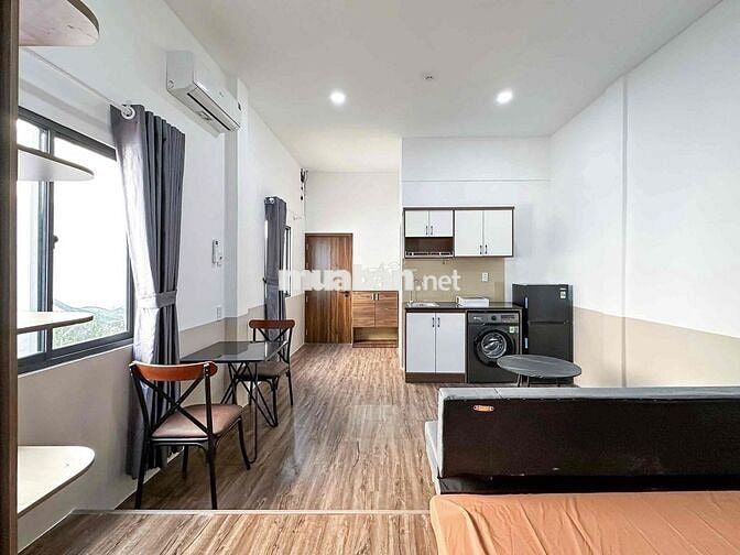HÀNG HIẾM, STUDIO QUẬN 5, 2 CỬA SỔ, MÁY GIẶT RIÊNG, THANG MÁY,MẶT TIỀN