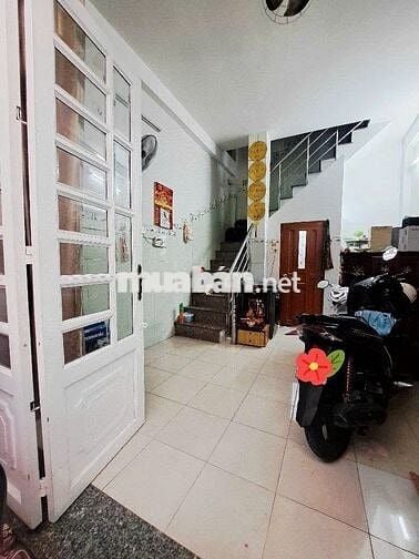 NHÀ 3 TẦNG NGANG 4M HOÀN CÔNG ĐỦ KHU VỰC QUẬN 6_SHR_GIÁ CHỈ 3 TỶ NHỈNH