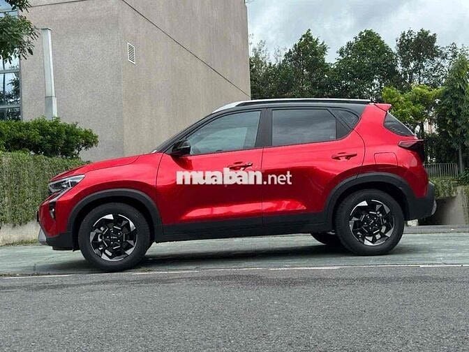 Kia Sonet 2024 1.5 Premium	 - 888 km