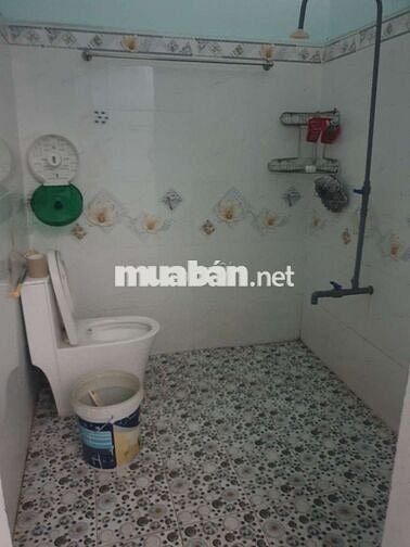 Cho thuê kho xưởng kèm nhà ở Bình Tân chỉ 8 triệu.