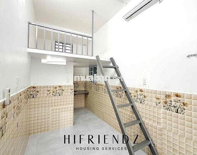 PHÒNG TRỌ CÓ MÁY LẠNH - CỬA SỔ TRỜI - BANCOL NGAY NGÃ TƯ BỐN XÃ