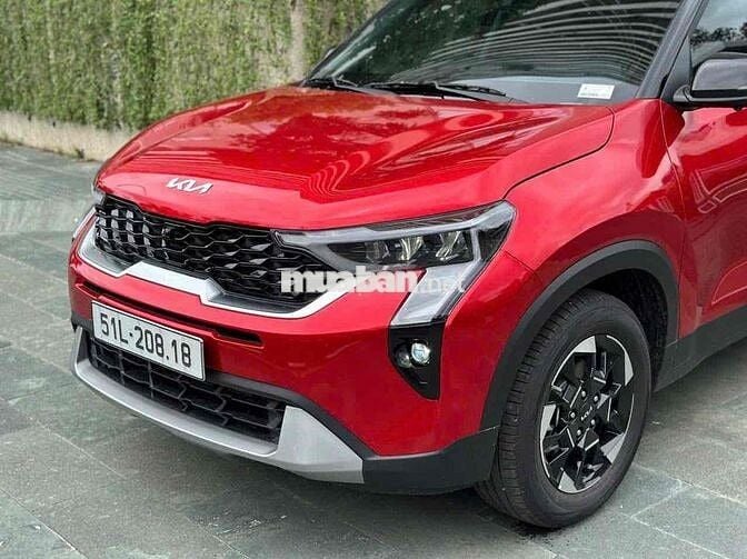 Kia Sonet 2024 1.5 Premium	 - 888 km