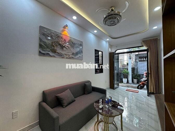 NNC FNT Phan Văn Trị Bình Thạnh 4x10m 2PN 2WC mới cứng. Giá 12 triệu