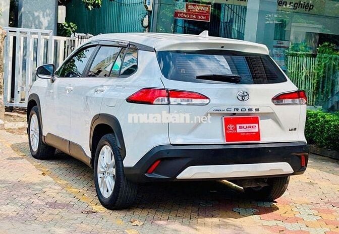 Cross 1.8G 2022, xe đời cao gầm cao (GIÁ CÒN GIẢM)