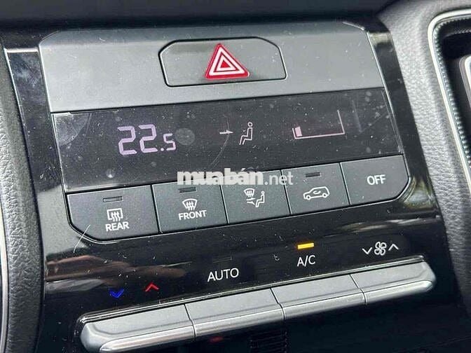 Kia Sonet 2024 1.5 Premium	 - 888 km