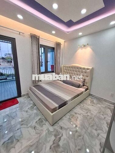 1/2 trần thái tông với ng sũy sách.dt.5x20m 2 lầu 3 phòng