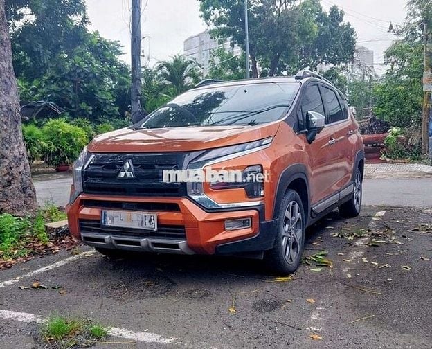 Xpander Cross 2023- 30k km- xe gia đình