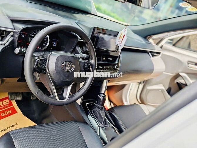 Cross 1.8G 2022, xe đời cao gầm cao (GIÁ CÒN GIẢM)