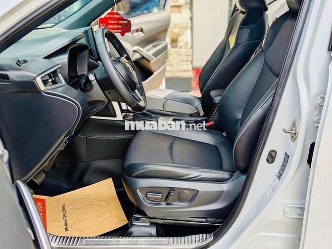 Cross 1.8G 2022, xe đời cao gầm cao (GIÁ CÒN GIẢM)