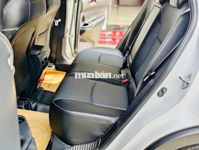 Cross 1.8G 2022, xe đời cao gầm cao (GIÁ CÒN GIẢM)
