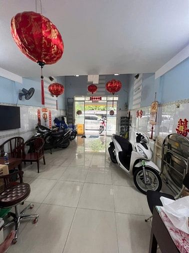 BÁN GẤP NHÀ MẶT TIỀN ĐƯỜNG SỐ 2, CƯ XÁ BÌNH THỚI, QUẬN 11