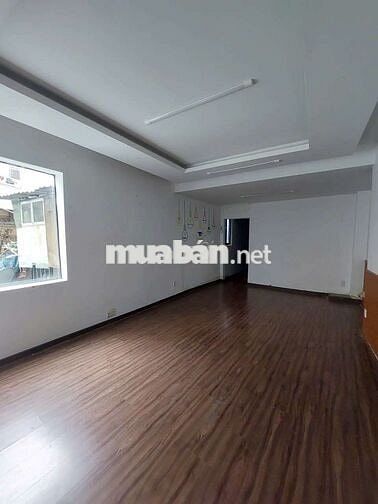 Nhà mặt tiền Đề Thám Q1 ( Lầu 1) 100m2