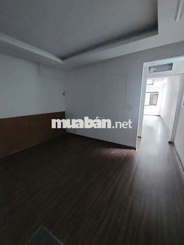 Nhà mặt tiền Đề Thám Q1 ( Lầu 1) 100m2