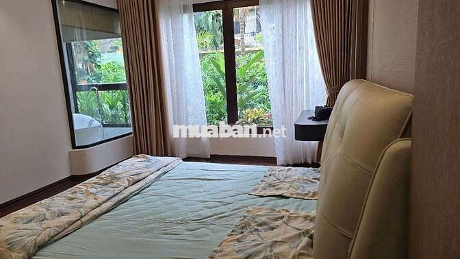SIÊU PHẨM CẦU GIẤY THANG MÁY - DT 40M - 5 TẦNG VIP