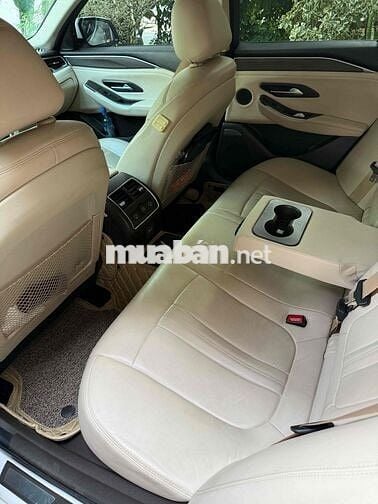 VinFast Lux A2.0 2020 Premium 2.0 AT - 55000 km