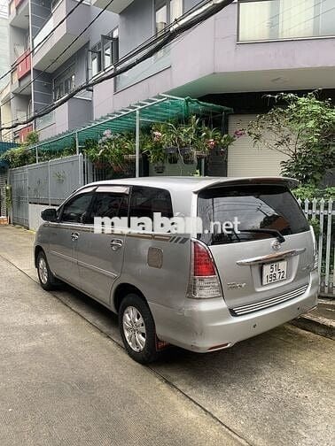 Toyota Innova 2010 V số tự động BSTP,xe GIA ĐÌNH