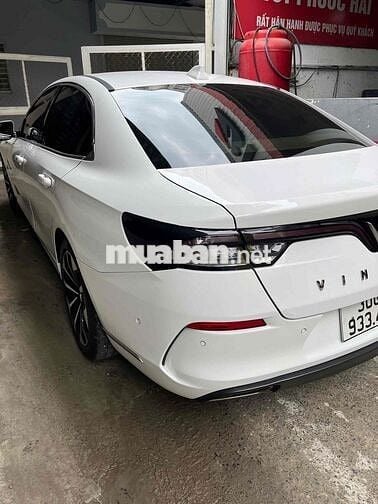 VinFast Lux A2.0 2020 Premium 2.0 AT - 55000 km