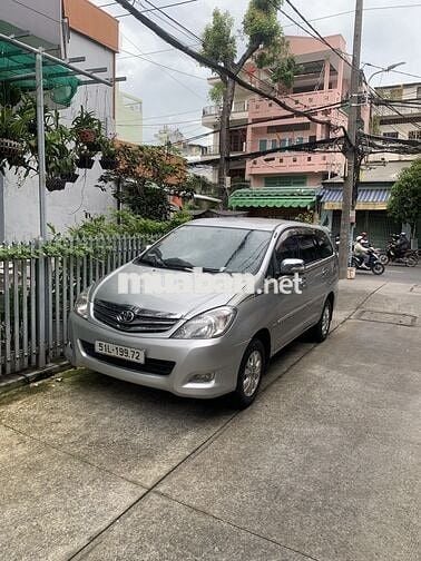 Toyota Innova 2010 V số tự động BSTP,xe GIA ĐÌNH
