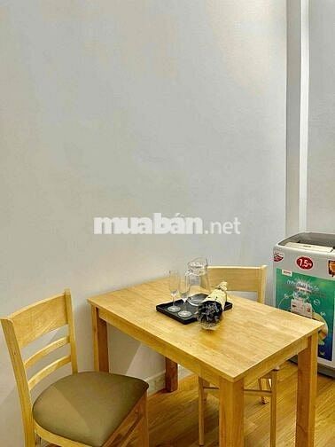 Căn hộ 1Pn 45m2 cửa sổ lớn với ban công thoáng ở Nơ Trang Long