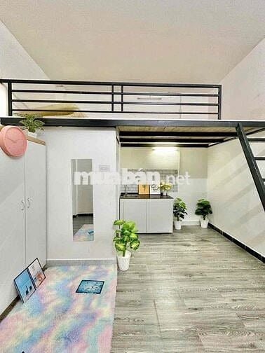 Sang Nhượng Nhà 18 PN CHDV:    Bàu Cát 1, Phường 14, Quận Tân Bình.