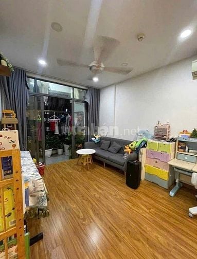 Chung cư Đặng văn Ngữ, PN :Căn góc, 77m2, 2p ngủ, nội thất,12tr.