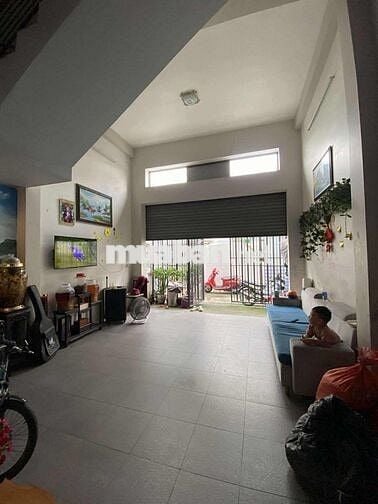 Nhà 1L1T ở trên Đ. Bình Tiên, Phường 1, Q6. 24m2/1ty950 (2PN, 2WC)