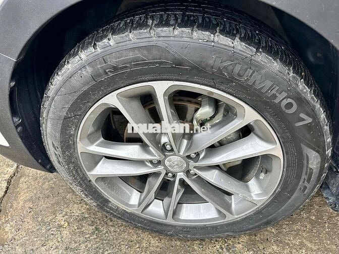 Hyundai Santa Fe 2016 - 125000 km