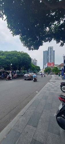 CHO THUÊ MT DUY NHẤT NGUYỄN TRÃI P.BẾN THÀNH, Q1 CÓ THỂ NHẬN NHÀ NGAY