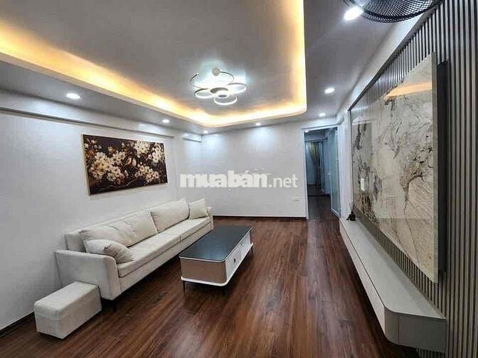 Bán tập thể tầng 4 Cát Linh, trung tâm Đống Đa, 3 ngủ đủ nội thất