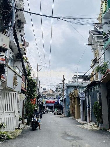 Nguyễn Văn Khối, Gò Vấp, 60m2,3 Tầng, Hẻm Xe Hơi quay đầu, 6.7 Tỷ TL