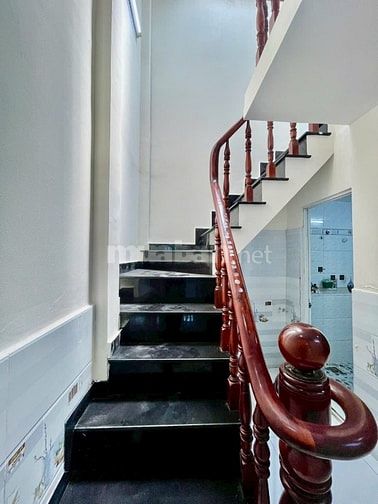 NHÀ 2 TẦNG MỚI TINH – VI BẰNG – HẺM XE HƠI ĐỖ CỬA – 2/ TRẦN THỊ BỐC