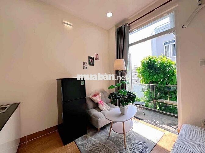 studio ban công siêu rộng cho gia đình hoặc sinh viên ghép nha