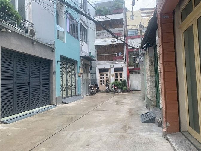 BÁN NHÀ HXH,BÀN CỜ, P3, Q3.DT:5,2X17, 1TR1L, GIÁ:17,5 TỶ