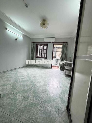 sang hợp đồng căn hộ dịch vụ Cao lỗ Q8
