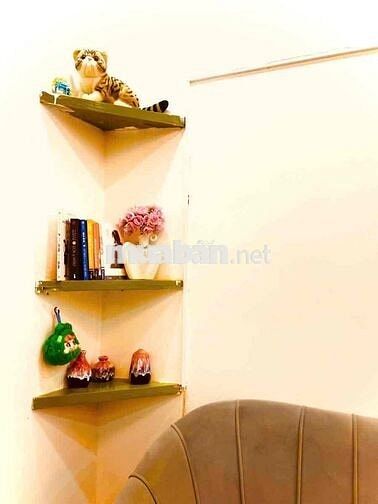 Căn hộ 60 m2 Chung cư 2 ngủ đẹp thang máy xịn phố Tôn đức Thắng .