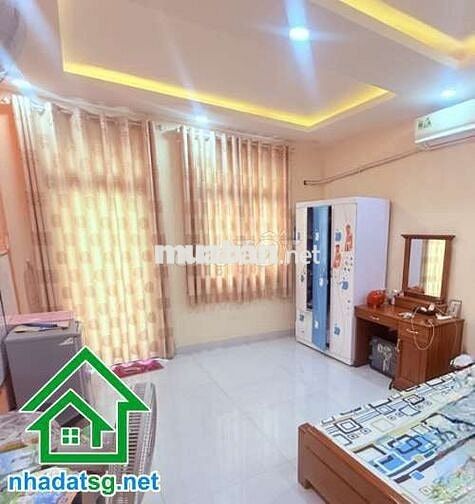 NHÀ HẺM XE HƠI NGAY CHỢ VẢI PHÚ THỌ HÒA – DT 60M2 – 3 TẦNG – 4PN – 3WC