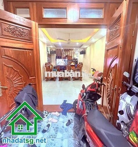 NHÀ HẺM XE HƠI NGAY CHỢ VẢI PHÚ THỌ HÒA – DT 60M2 – 3 TẦNG – 4PN – 3WC