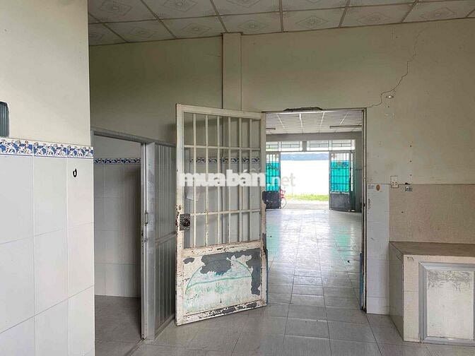 Nhà Hẻm  Xe contenner Ngang 8mx17m