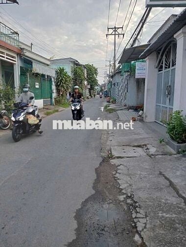 BÁN ĐẤT MẶT TIỀN ẤP PHÚ HÀO P PHÚ KHƯƠNG T VÍNH LONG