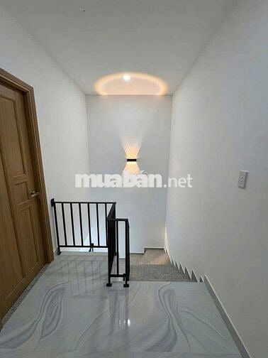 Cho thuê Nhà phố vườn 1 trệt 1 lầu 3pn 2vs full nội thất
