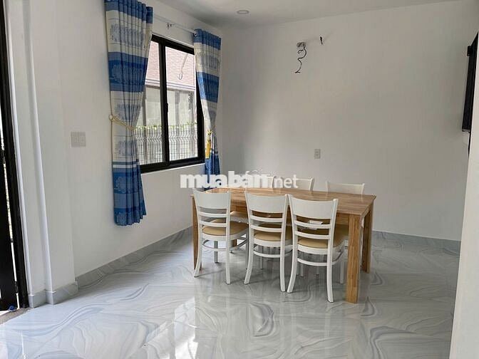 Cho thuê Nhà phố vườn 1 trệt 1 lầu 3pn 2vs full nội thất